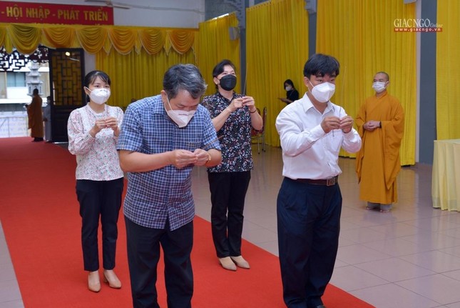 Đoàn Ban Tôn giáo TP.HCM dâng hương thành kính tưởng niệm Đoàn Ban Tôn giáo TP.HCM dâng hương thành kính tưởng niệm