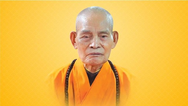 Chân dung Đức Pháp chủ GHPGVN - Đại lão Hòa thượng Thích Phổ Tuệ (1917-2021)