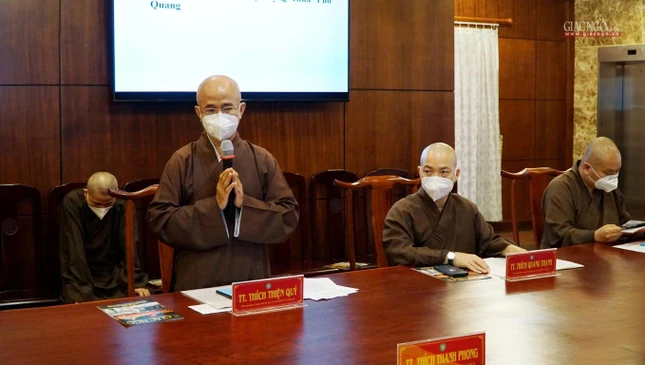 Thượng tọa Thích Thiện Quý báo cáo hoạt động Phật sự