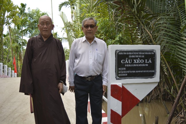 Hòa thượng Thích Như Niệm và ông Trịnh Văn Y, Anh hùng Lao động trong thời kỳ đổi mới, Chủ tịch Hội Khoa học Kỹ thuật Cầu đường tỉnh Bến Tre