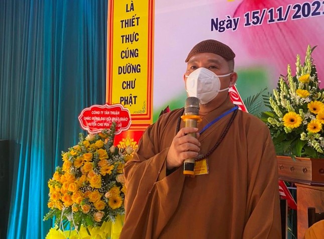 Thượng tọa Thích Tâm Mãn phát biểu tại hội nghị