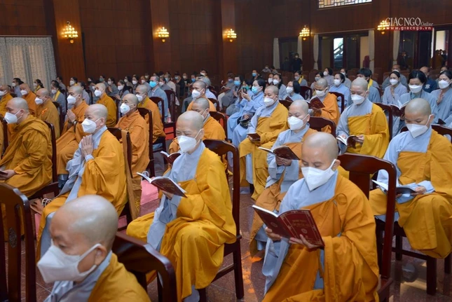 Cầu nguyện thế giới an bình, nhân dân lạc nghiệp