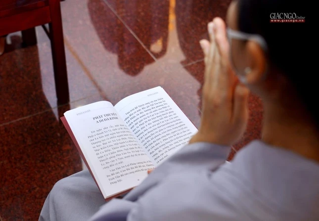 Với lòng thành kính hướng về đồng bào tử nạn do Covid-19