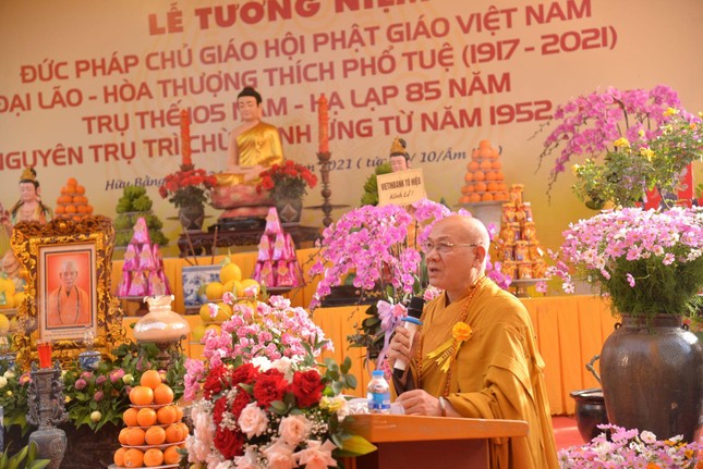 Hoà thượng Thích Quảng Tùng cung tuyên tiểu sử cố Đại lão Hoà thượng Thích Phổ Tuệ