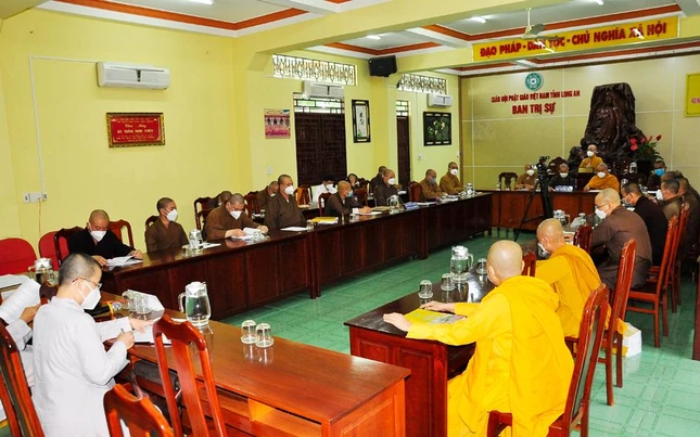 Quang cảnh buổi họp