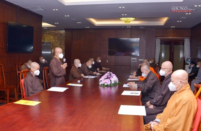 Thượng tọa Thích Thiện Quý trình một số hoạt động Phật sự đến chư tôn đức Ban Thường trực