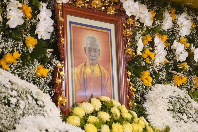 Di ảnh Đại lão Hoà thượng Thích Phổ Tuệ - Đệ tam Pháp chủ GHPGVN