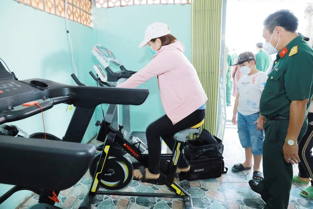 Xe đạp tại chỗ Xe đạp tại chỗ