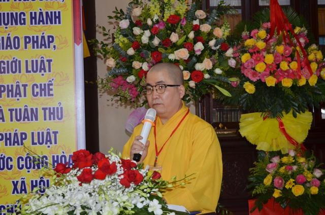 Thượng tọa Thích Huệ Chấn phát biểu khai mạc