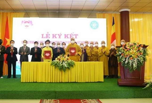 Ban Trị sự GHPGVN tỉnh và Ủy ban MTTQVN tỉnh Nghệ An ký kết chương trình phối hợp