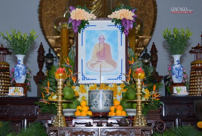 Di ảnh Đức Đệ nhất Pháp chủ GHPGVN - Đại lão Hòa thượng Thích Đức Nhuận