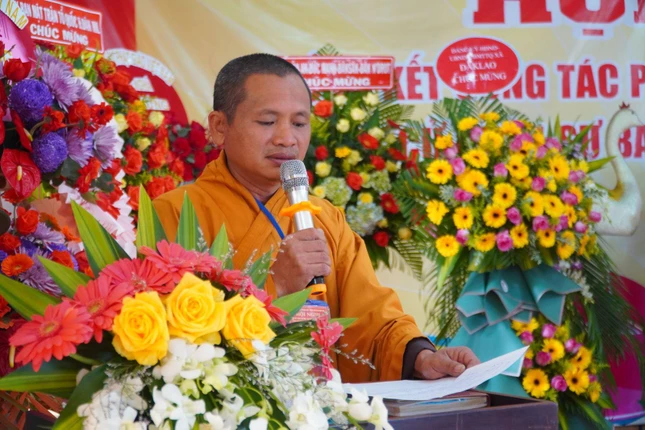 Thượng tọa Thích Nhuận Thân, Trưởng ban Trị sự huyện Đắk Mill, Trưởng ban Tổ chức phát biểu khai mạc