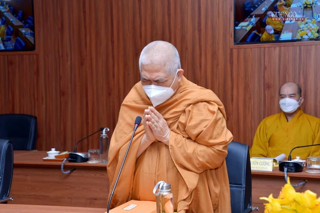 Hòa thượng Thích Giác Toàn, Phó Chủ tịch Hội đồng Trị sự, Viện trưởng Viện Nghiên cứu Phật học VN phát biểu tại hội nghị đầu cầu TP.HCM Hòa thượng Thích Giác Toàn, Phó Chủ tịch Hội đồng Trị sự, Viện trưởng Viện Nghiên cứu Phật học VN phát biểu tại hội nghị đầu cầu TP.HCM