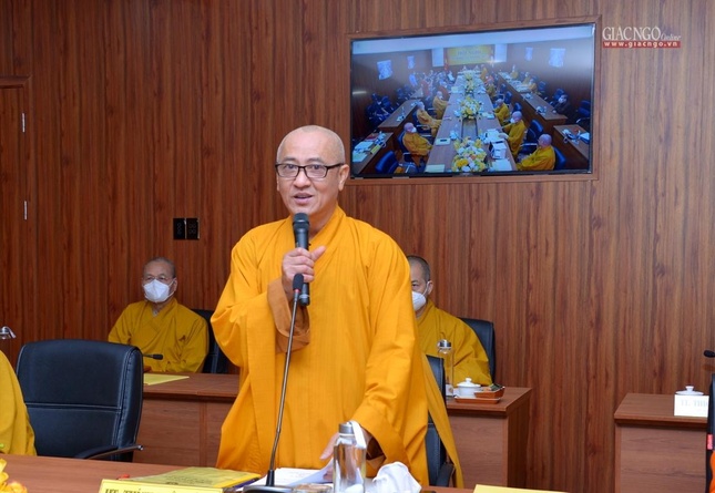 Hoà thượng Thích Huệ Thông trình chương trình dự thảo hoạt động Phật sự của GHPGVN năm 2022