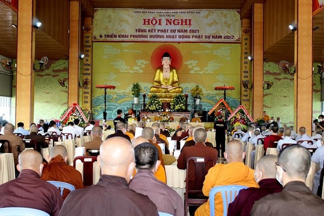 Quang cảnh hội nghị tổng kết công tác Phật sự năm 2021 và đề ra phương hướng hoạt động năm 2022 Quang cảnh hội nghị tổng kết công tác Phật sự năm 2021 và đề ra phương hướng hoạt động năm 2022