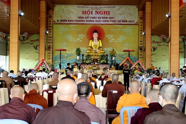 Quang cảnh hội nghị tổng kết công tác Phật sự năm 2021 và đề ra phương hướng hoạt động năm 2022