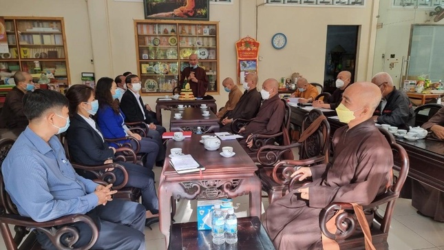 Hòa thượng Thích Minh Thông động viên chư Tăng tình nguyện hành đạo tại hải đảo Trường Sa