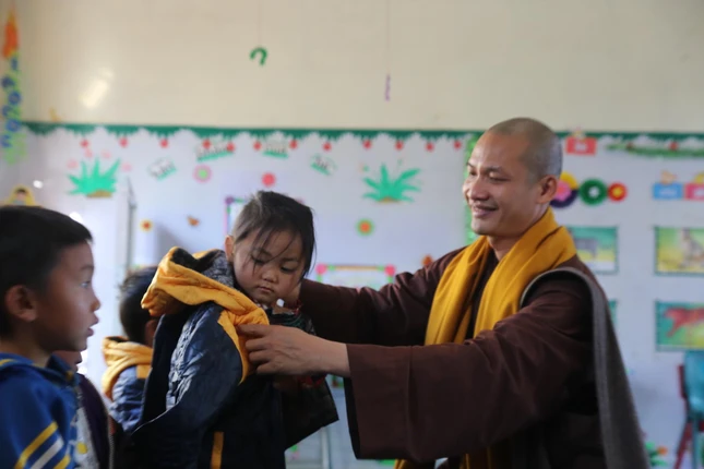 Áo ấm cho học sinh mầm non Pu Nhi