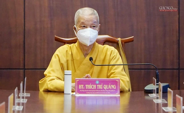 Trưởng lão Hòa thượng Thích Trí Quảng chủ trì buổi họp