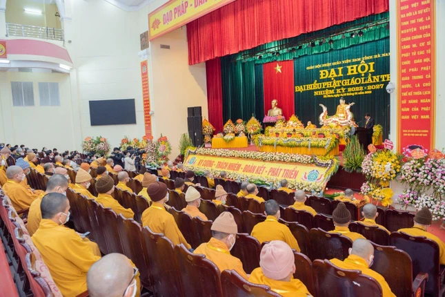 Quang cảnh đại hội