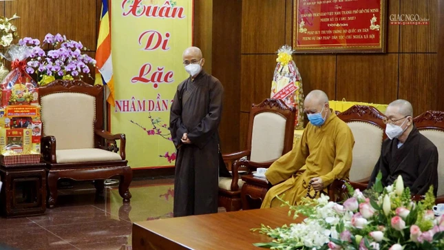 Thượng tọa Thích Thiện Quý cảm ơn lãnh đạo quận Tân Bình đã hỗ trợ, giúp đỡ các tự viện trên địa bàn quận hoàn thành các Phật sự Thượng tọa Thích Thiện Quý cảm ơn lãnh đạo quận Tân Bình đã hỗ trợ, giúp đỡ các tự viện trên địa bàn quận hoàn thành các Phật sự