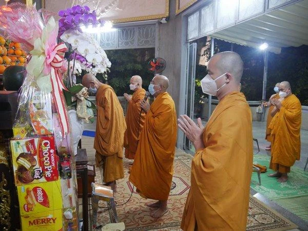 Nghi thức đón mừng năm mới