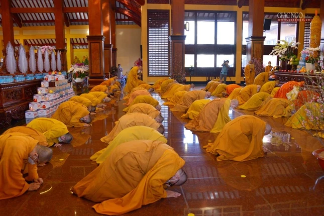 Đảnh lễ 12 đại nguyện của Phật Dược Sư