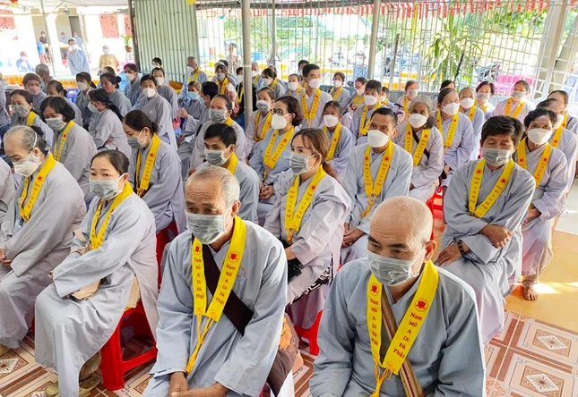 Phật tử tham dự