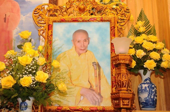 Di ảnh Trưởng lão Hòa thượng Thích Chơn Ngộ (1913-2013)