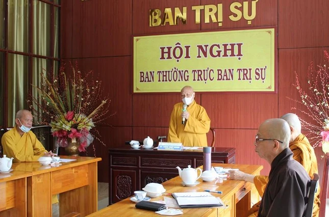 Hòa thượng Thích Nhật Quang phát biểu chỉ đạo tại buổi họp của Ban Thường trực Hòa thượng Thích Nhật Quang phát biểu chỉ đạo tại buổi họp của Ban Thường trực