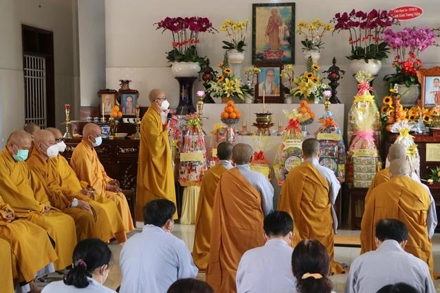 Hòa thượng Thích Nhựt Tấn có lời tưởng niệm cố Ni trưởng