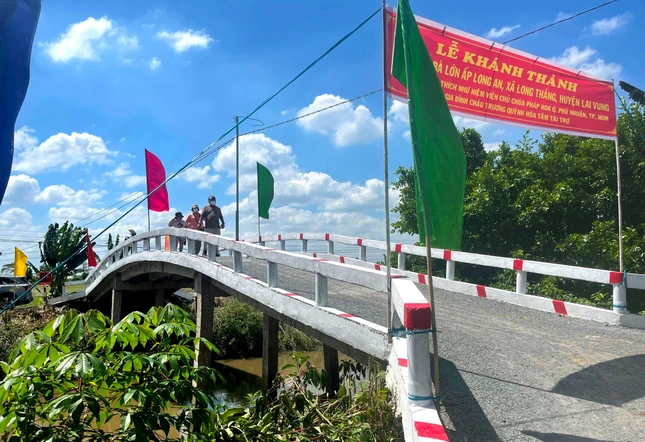 Kềnh Bà Lớn, tại ấp Long An đưa vào sử dụng