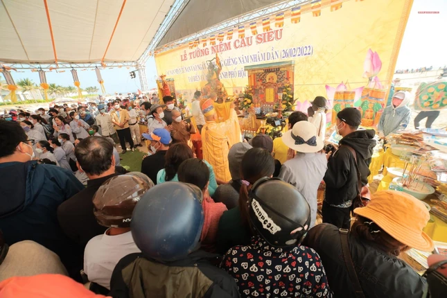 Lễ cầu siêu được chư tôn đức Ban Trị sự Phật giáo TP.Hội An kết hợp MTTQVN TP.Hội An tổ chức Lễ cầu siêu được chư tôn đức Ban Trị sự Phật giáo TP.Hội An kết hợp MTTQVN TP.Hội An tổ chức