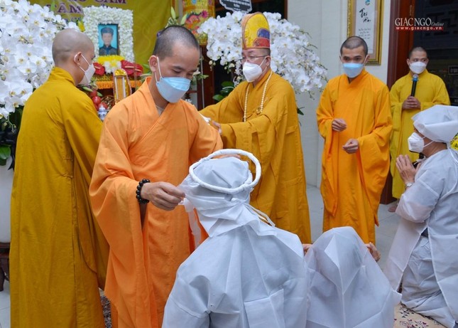 ... đến tang gia hiếu quyến ... đến tang gia hiếu quyến