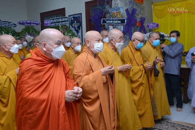 Cầu nguyện Chơn linh cư sĩ Tống Hồ Cầm về cõi Tịnh