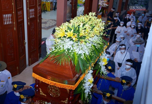 Cung thỉnh di quan rời chùa Hải Quang, nơi gắn bó với năm tháng hoạt động Phật sự, hộ pháp