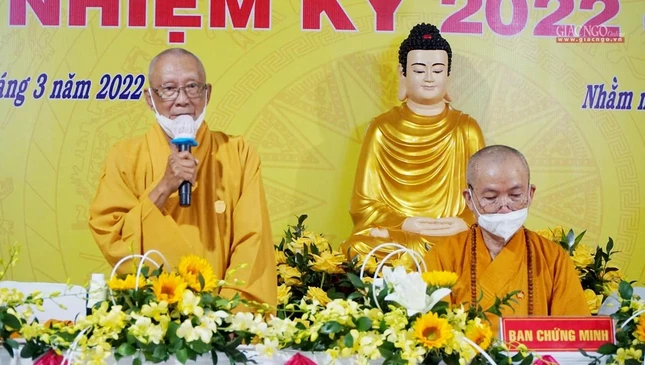 Hòa thượng Thích Huệ Tâm phát biểu đúc kết phiên trù bị Đại hội Hòa thượng Thích Huệ Tâm phát biểu đúc kết phiên trù bị Đại hội