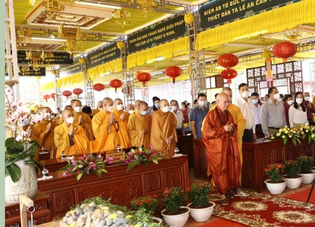 Chư tôn đức chứng minh, tham dự