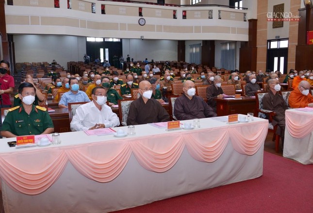 Chư tôn đức Ban Trị sự GHPGVN TP.HCM tham dự hội nghị