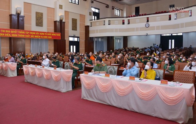 Quang cảnh hội nghị ký kết chương trình phối hợp hoạt động giữa Bộ Tư lệnh TP.HCM và Ban Tri sự GHPGVN TP.HCM