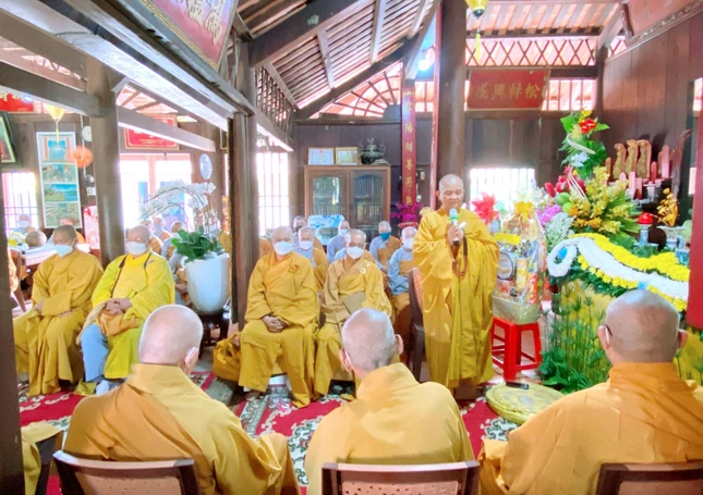 Hòa thượng Thích Minh Thiện phát biểu tại lễ tưởng niệm Hòa thượng Thích Minh Thiện phát biểu tại lễ tưởng niệm