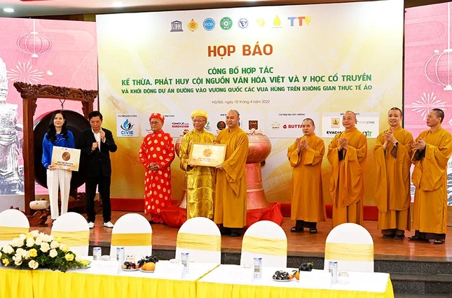 Hội đồng Trị sự GHPGVN phối hợp với Hội Nam y Việt Nam, Công ty cổ phần Câu lạc bộ Laicity phối hợp thực hiện các chương trình