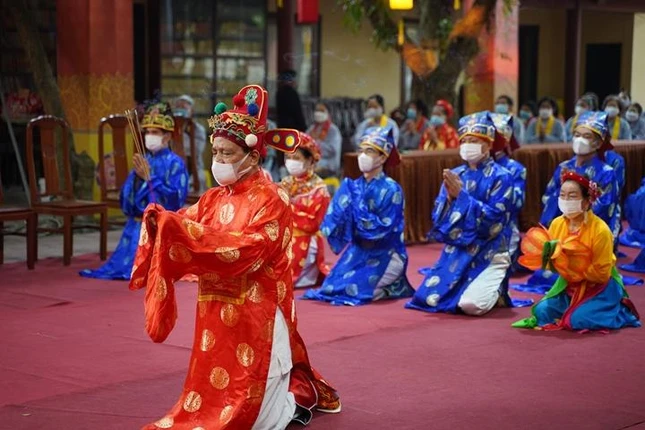 Nghi thức dâng hương Quốc Tổ Hùng Vương