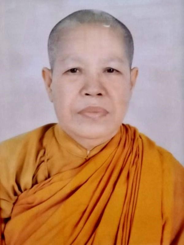 Chân dung Ni trưởng Thích nữ Điểu Liên