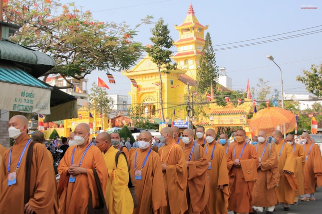 Chư tôn đức đại biểu tham dự đại hội