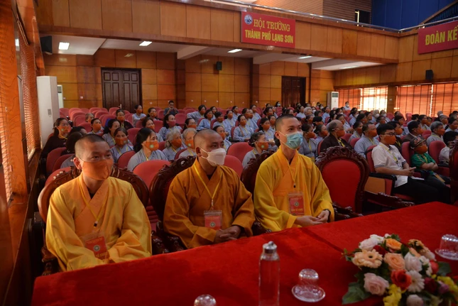 Chư Tăng, Phật tử tham dự phiên đại hội trù bị