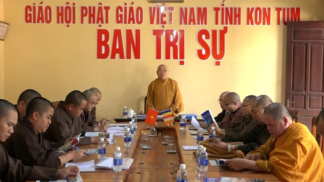 Hòa thượng Thích Quảng Xả góp ý, bổ sung hoạt động các chương trình của các ban chuyên môn