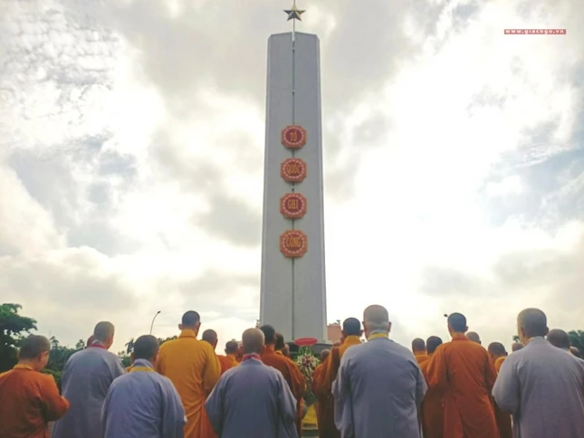 Tại Nghĩa trang Liệt sĩ tỉnh Bến Tre