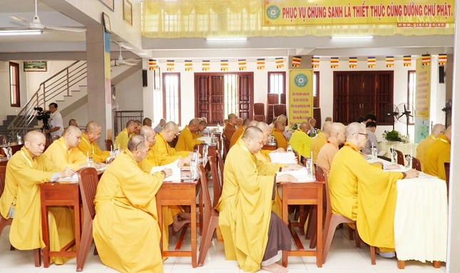 Chư tôn đức đại biểu Chư tôn đức đại biểu