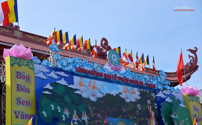 Lễ đài Phật đản TP.HCM tái hiện vườn lâm-tỳ-ni, nơi Đức Phật đản sinh